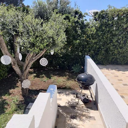 Holiday home Pool Seaside Relais - Ninfea, Marea, Rosa E Cassiopea Fontane Bianche