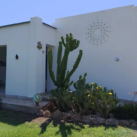 Holiday home Pool Seaside Relais - Ninfea, Marea, Rosa E Cassiopea - By The In Siracusa Fontane Bianche